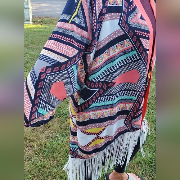 LOT BUNDLE OF 5 Trendy Womens Size 2X TOPS Blouses TUNICS Vibrant Colors SIZE 22 - Picture 10 of 17